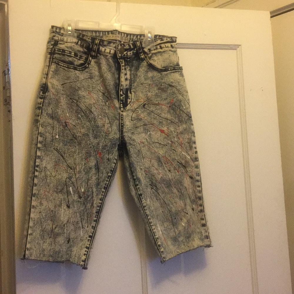 Knee length pants